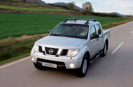 Nissan Navara LE 2.5 MT 4X4